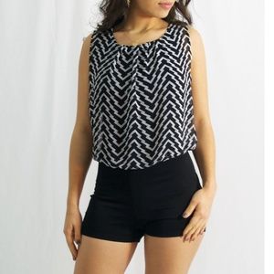 Sleeveless short jumpsuit